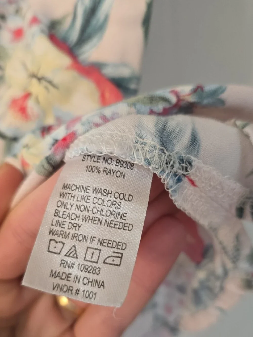 Tropical button down - Picture 3 of 7